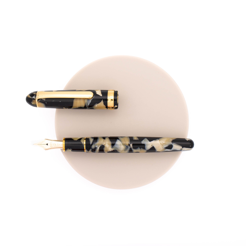 Platinum Platinum 3776 Century Celluloid Penna Stilografica Calico Platinum Platinum 3776 Century Celluloid Penna Stilografica Calico
