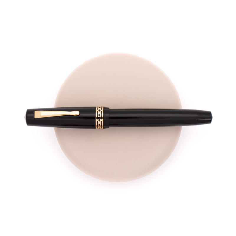 Radius Radius Settimo Fountain Pen Glossy Black & Gold