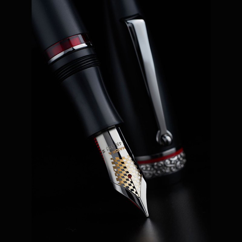 Maiora Maiora Ultra Ogiva Fountain Pen Racing Limited Edition