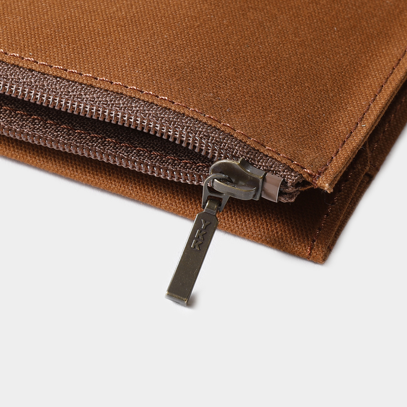 Traveler's Company Traveler's Factory Cotton Zipper Case Passport Size Marrone