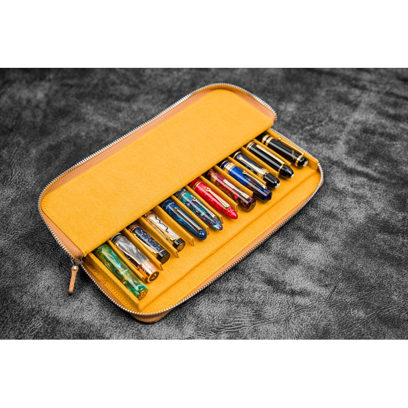 Galen Leather Galen Leather Magnum Opus 12 Slots Pen Case Crazy Horse Honey Ochre