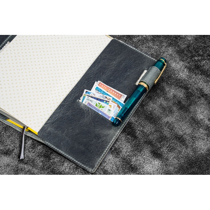 Galen Leather Galen Leather Cover Slim Hobonichi Weeks in Pelle Crazy Horse Smoky Grey