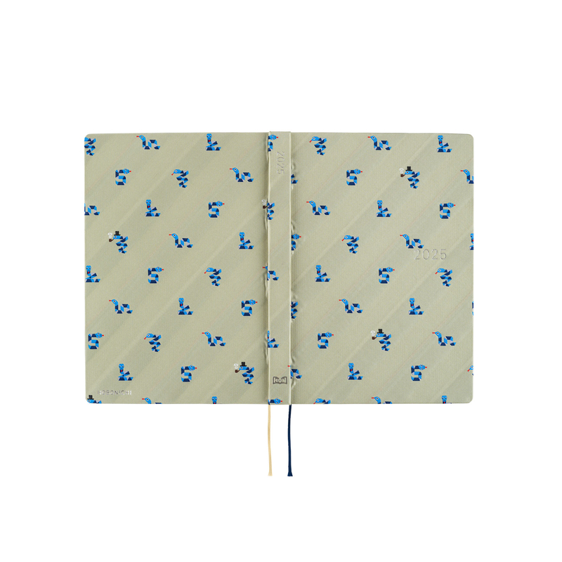 Hobonichi Hobonichi Hon A6 2025 Bow & Tie: Snake Toy