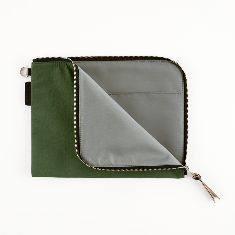 Hobonichi Hobonichi Tragen Flat Pouch per formato A5 Verde