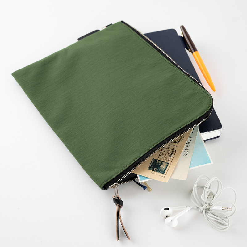 Hobonichi Hobonichi Tragen Flat Pouch per formato A5 Verde
