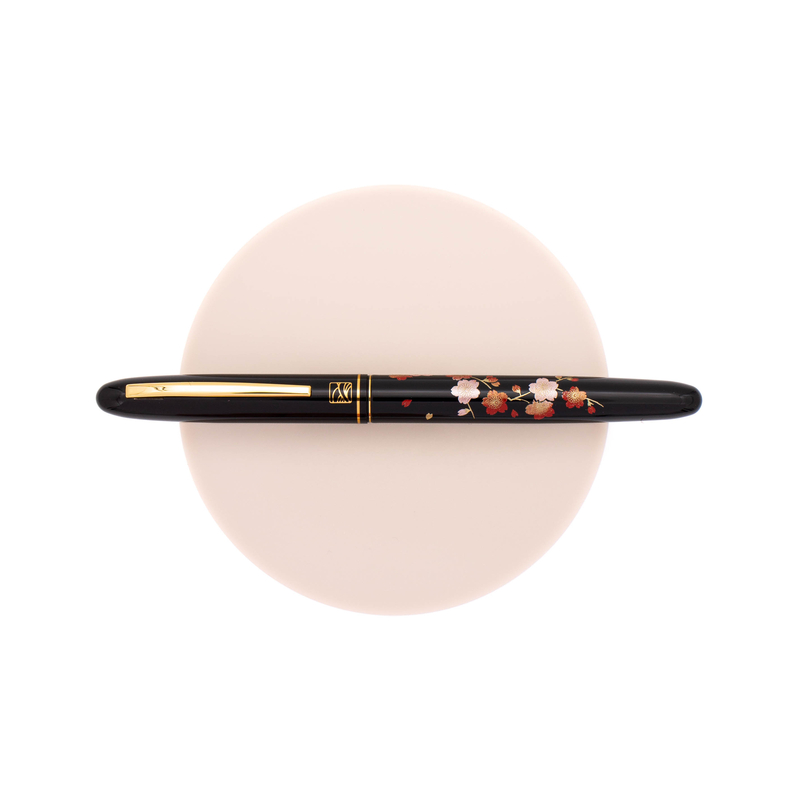 Wancher Wancher x Kuretake Kindai Maki-e Penna Stilografica Edazakura