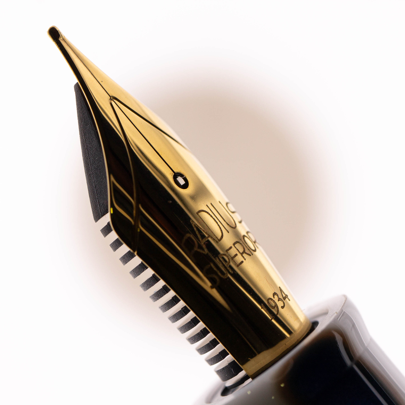 Radius Radius Settimo Fountain Pen Sea Rock & Gold