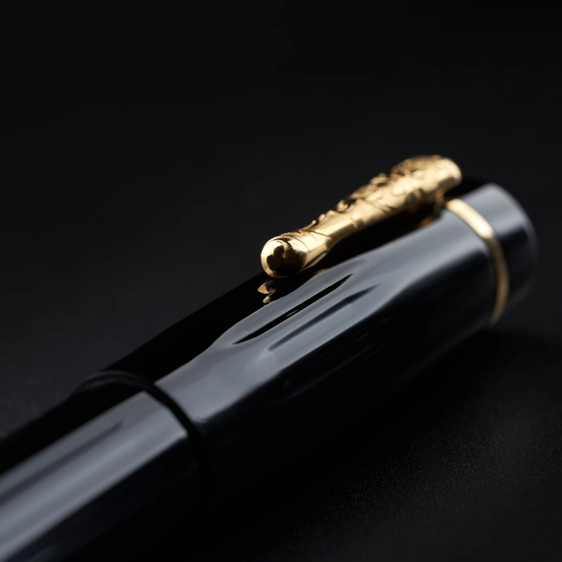 Delta Delta Bio+16 Fountain Pen Black No. 8 Nib 14k