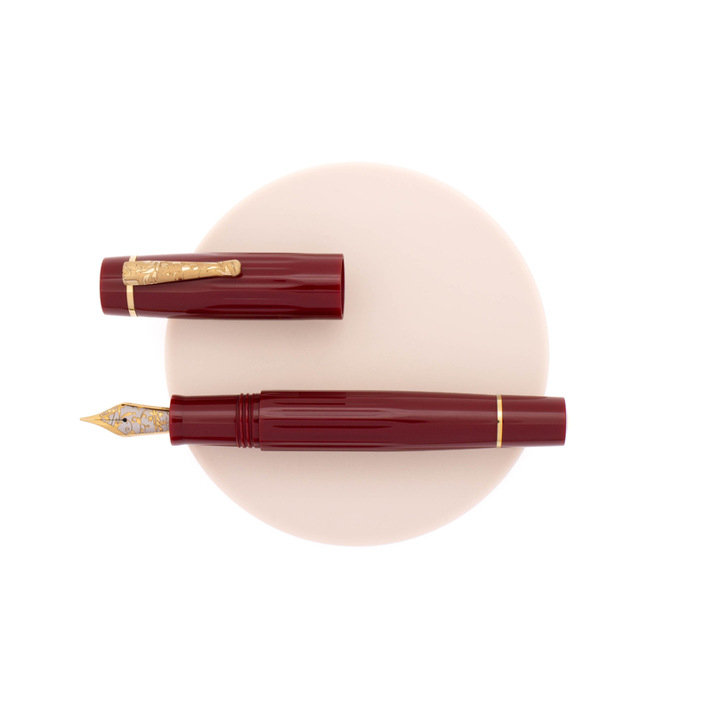 Delta Delta Bio+16 Fountain Pen Coral No. 8 Nib 14k Delta Delta Bio+16 Fountain Pen Coral No. 8 Nib 14k