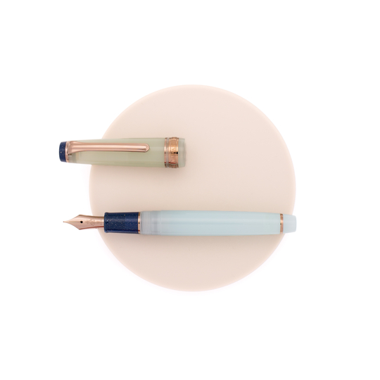 Sailor Professional Gear Slim Dried Flower Fountain Pen Hydrangea