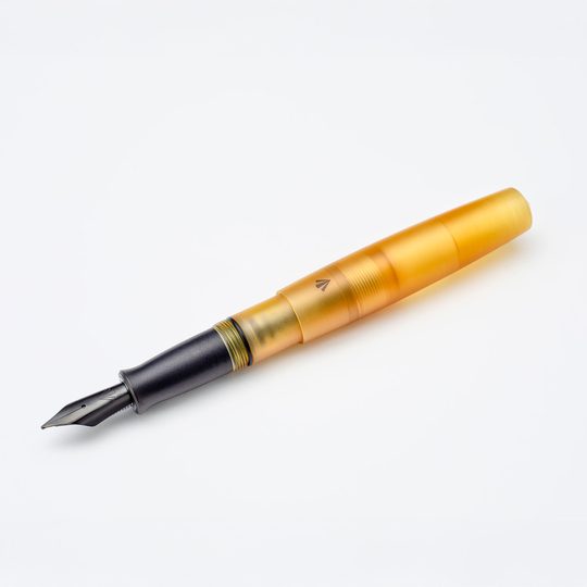 Gravitas Pocket Fountain Pen Ultem