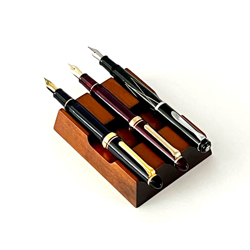 Toyooka Craft Toyooka Craft Pen Rest for 3 Pens Alder Brown