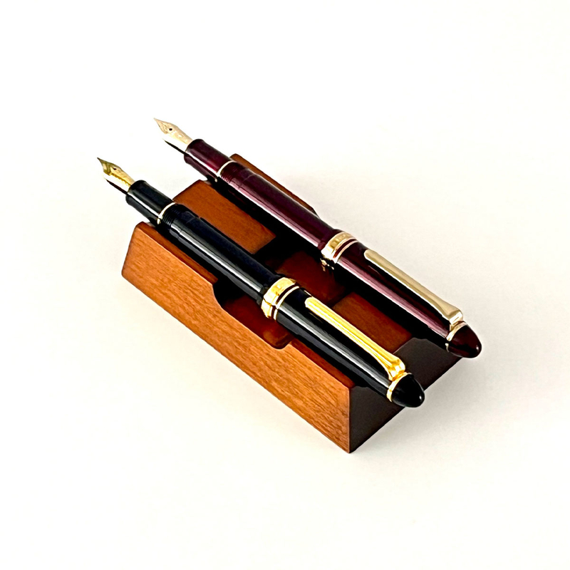 Toyooka Craft Toyooka Craft Pen Rest Portapenne in Legno 2 Posti Alder Brown