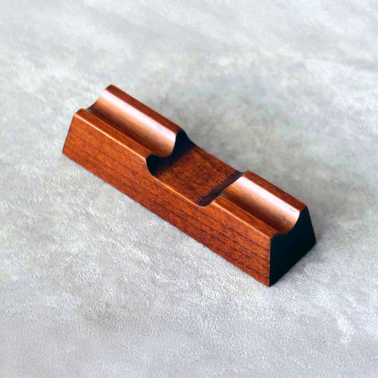 Toyooka Craft Pen Rest for 1 Pen Alder Brown