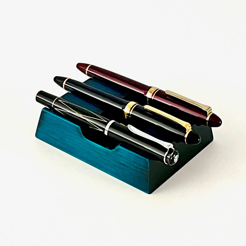 Toyooka Craft Toyooka Craft Pen Rest for 3 Pens Hinoki Blue