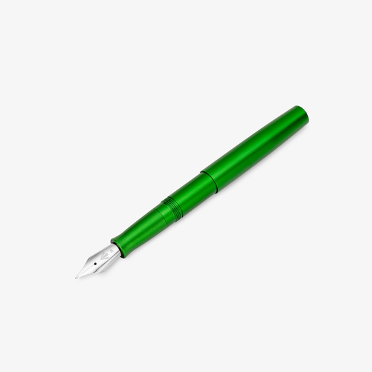 Gravitas Quark Fountain Pen Shamrock Green