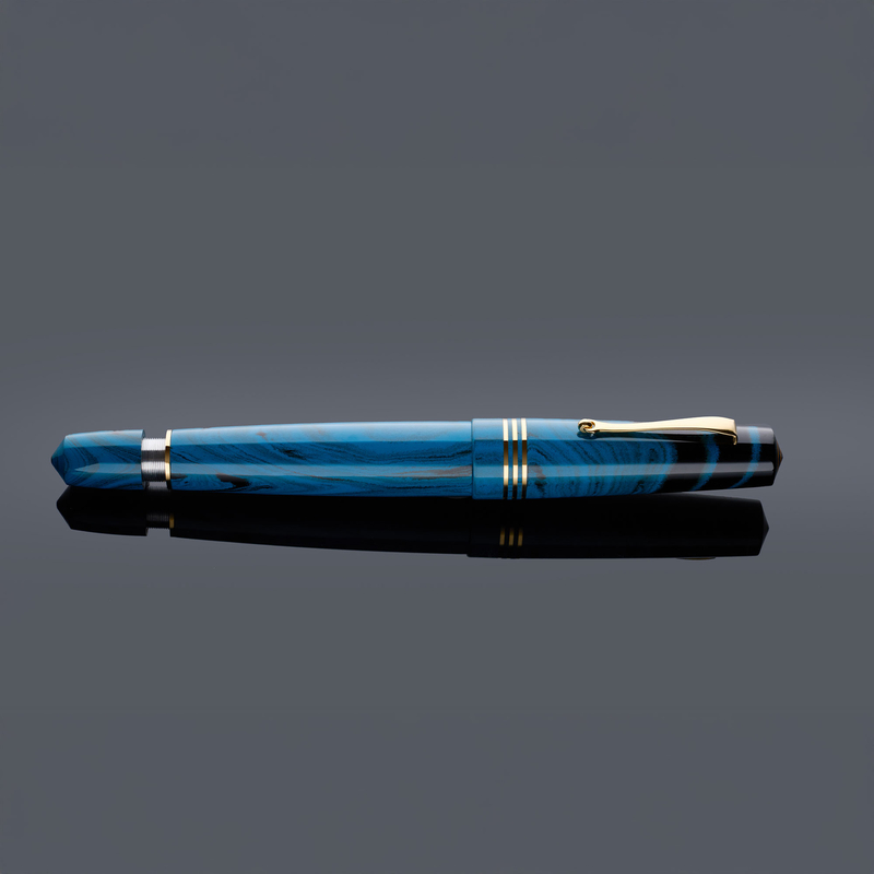 Maiora Maiora Everest Fountain Pen Celestia