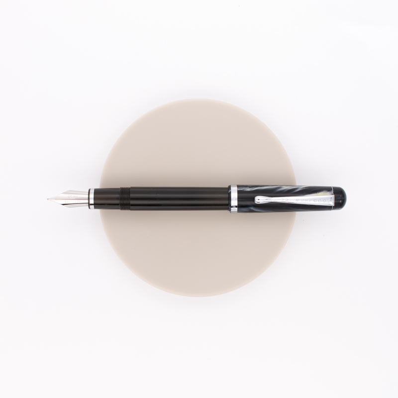 Noodler's Konrad Penna Stilografica Ivory Darkness