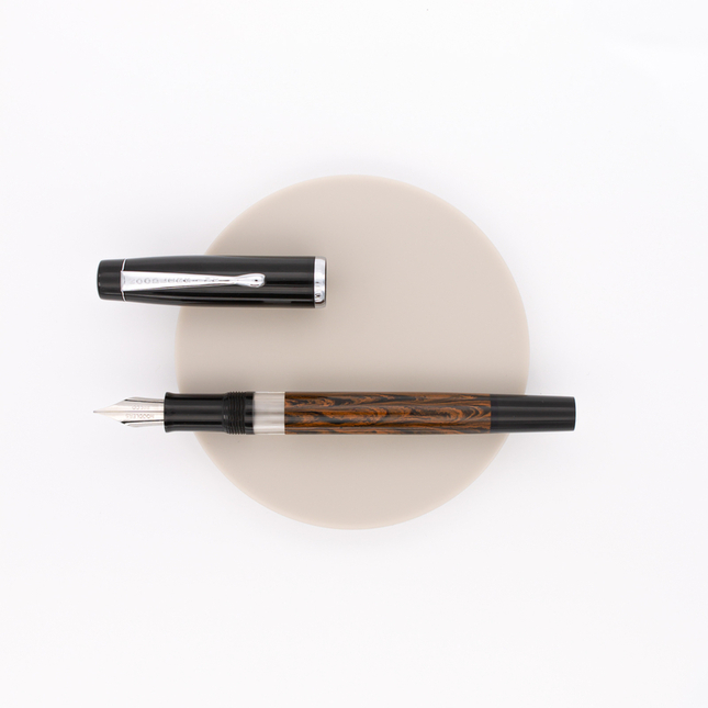 Noodler's Konrad Penna Stilografica Dixie 10 Chestnut Ebanite
