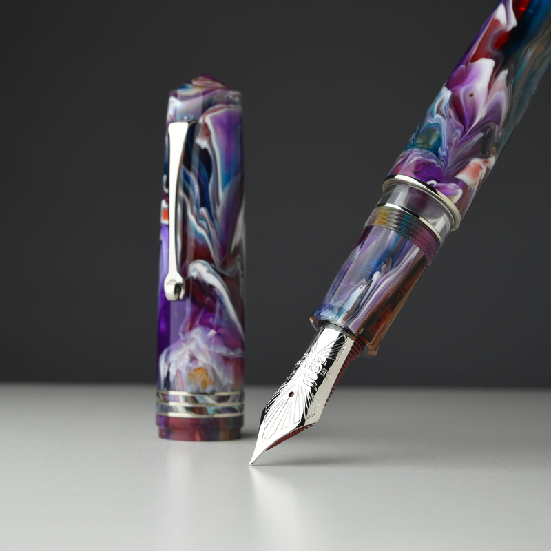 Leonardo Officina Italiana Leonardo Momento Zero Grande 2.0 Fountain Pen Primary Manipulation 1 Vesuvio No. 8 Nib