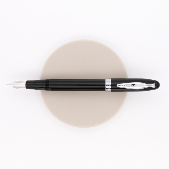 Noodler's Ahab Fountain Pen Black