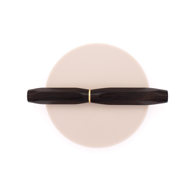 Wancher Wancher Sekai Densho 6 Facets Penna Stilografica Ebony