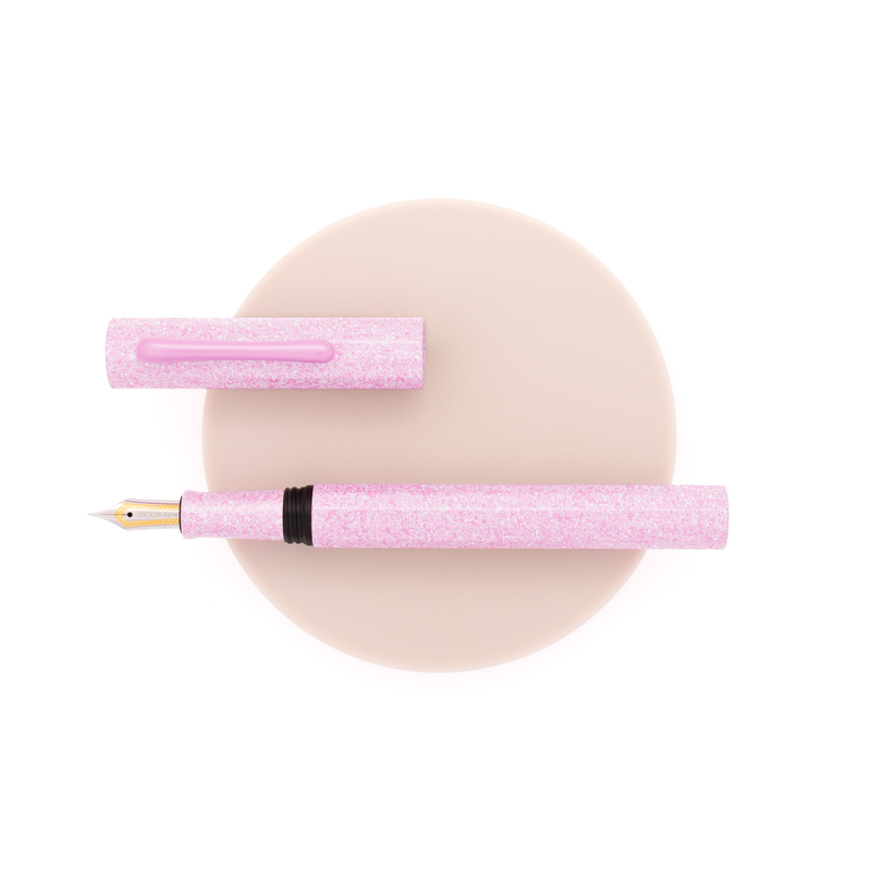 Taccia Taccia Flowers of the Four Seasons Fountain Pen Sakura