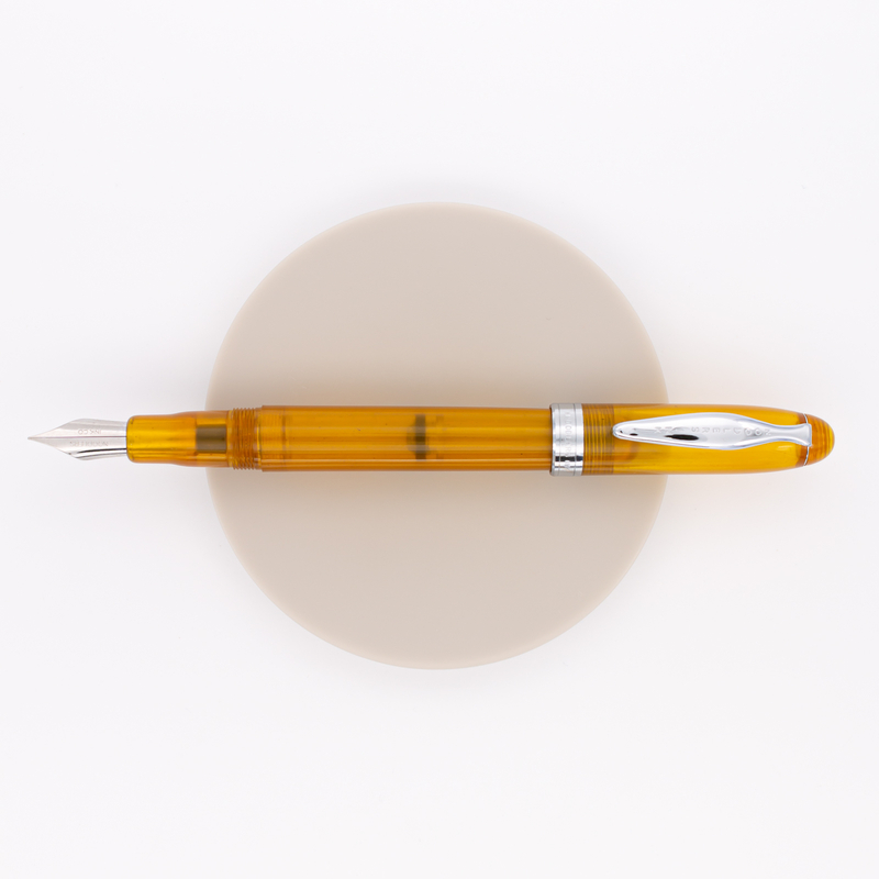 Noodler's Ahab Penna Stilografica Carniolan Honey