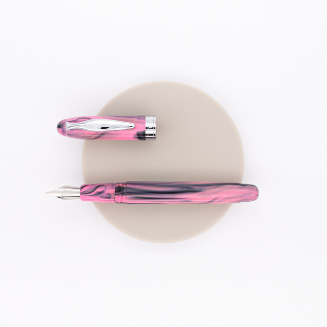 Noodler's Ahab Penna Stilografica Charon's Panther Pink