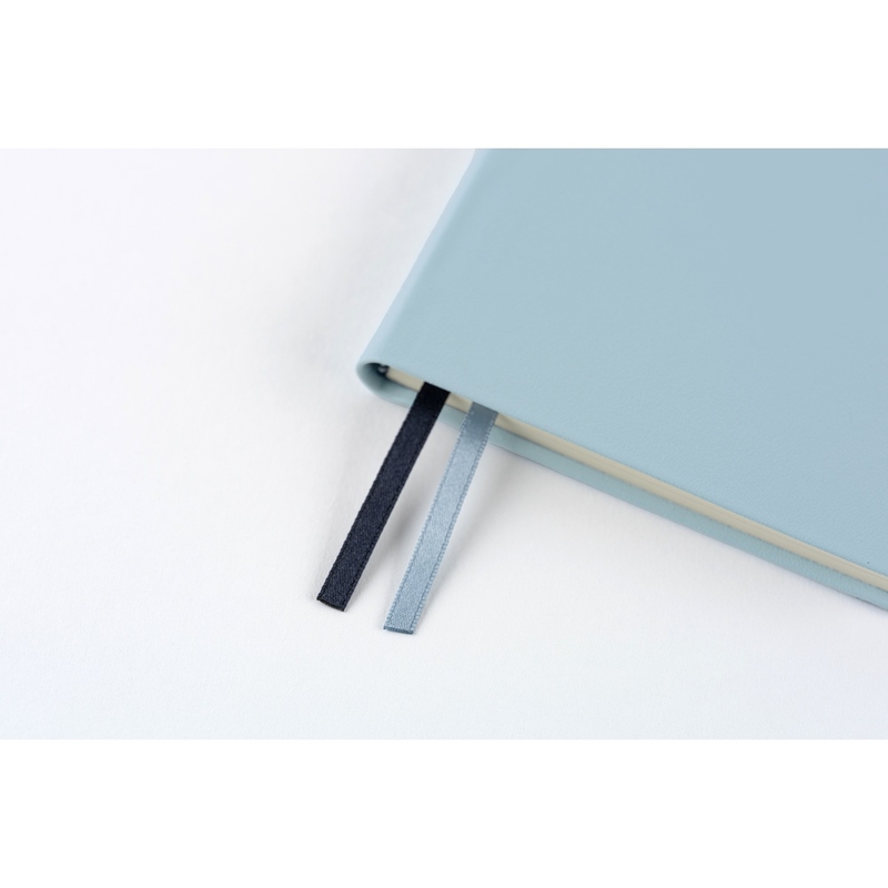 Hobonichi Hobonichi Techo Weeks 2026 Leather: Snow Blue