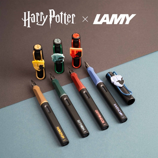 Lamy x Harry Potter Safari Set di 4 Penne Stilografiche Edizione Speciale