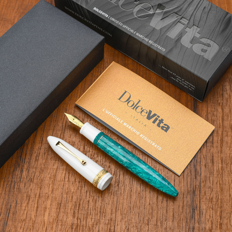 Dolcevita Leonardo x Dolcevita Furore Fountain Pen Smeralda & Gold