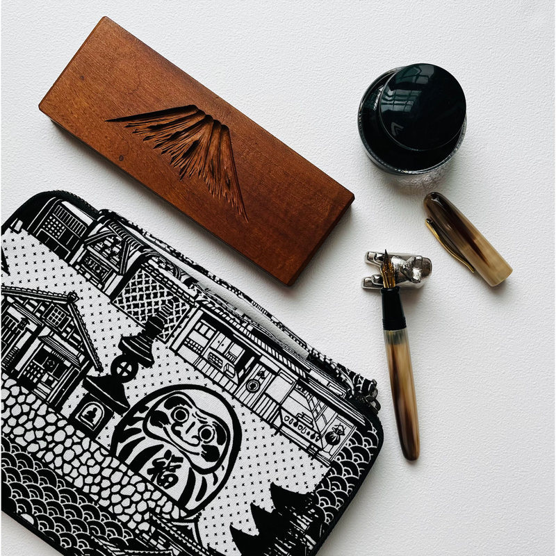 Kyoku Haku Kyoku Haku Pen Case for 10 Pens with Notebook Daruma Black