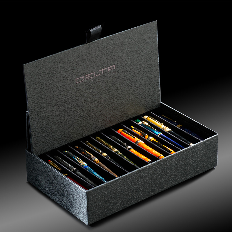 Delta Delta Pen Case for 12 Pens Black