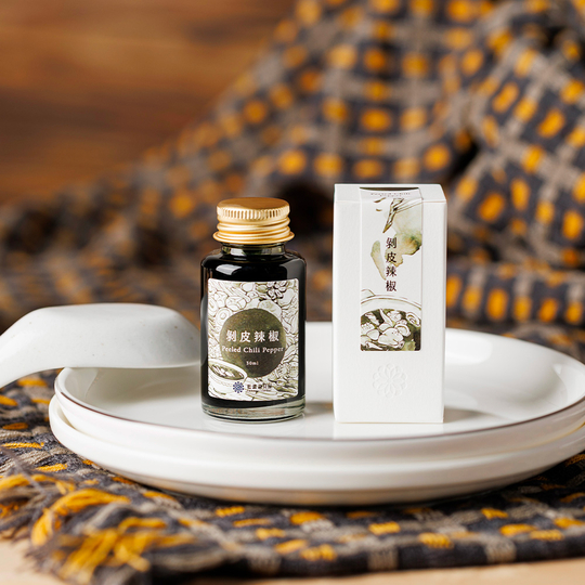 Lennon Tool Bar 2025 Winter Limited Peeled Chili Pepper Ink Bottle 30 ml