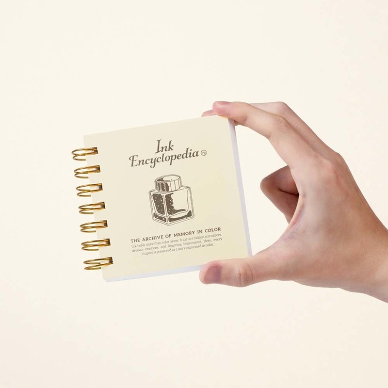 Wearingeul Wearingeul Ink Encyclopedia Quaderno Spirale per Prove di Inchiostro