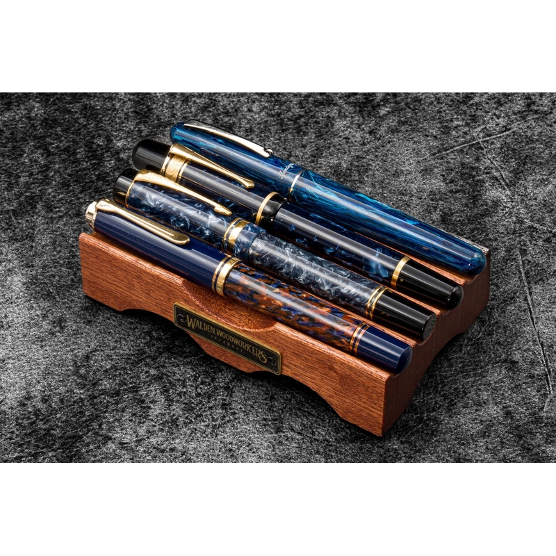 Galen Leather Galen Leather The Pen Bridge Supporto Portapenne in Legno di Mogano