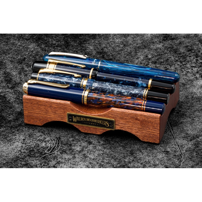 Galen Leather Galen Leather The Pen Bridge Supporto Portapenne in Legno di Mogano