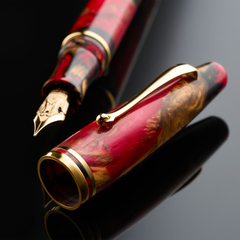 Maiora Maiora Ultra Ogiva P Fountain Pen Golden Rule 14k No. 8 Nib