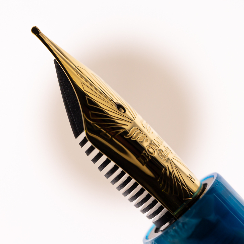 Leonardo Officina Italiana Leonardo Momento Zero Grande 2.0 Fountain Pen Hydrangea Limited Edition