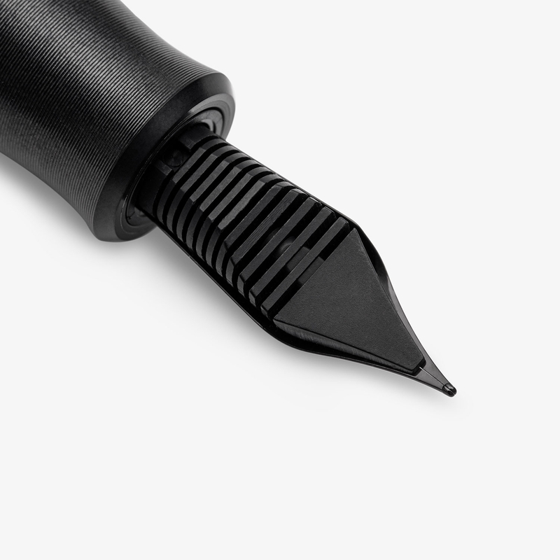 Gravitas Gravitas Vac 2.0 Aluminium Fountain Pen Black