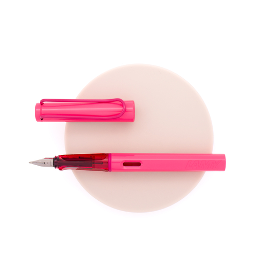 Lamy Safari Penna Stilografica Neon Pink Edizione Speciale 2026