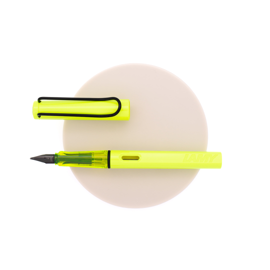 Lamy Safari Penna Stilografica Neon Yellow Edizione Speciale 2026