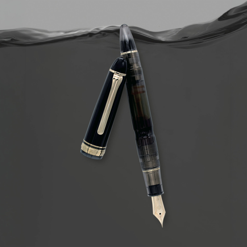 Sailor Sailor 1911 Realo 18k Fountain Pen Clear Black