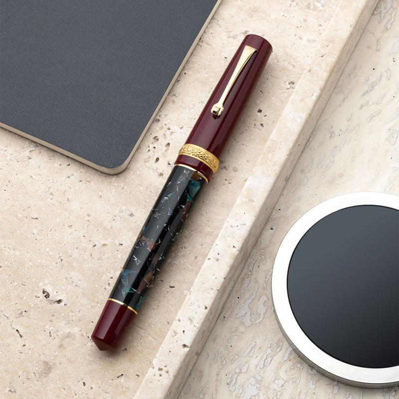 Dolcevita Leonardo x Dolcevita Momento Zero Fountain Pen Marmo Pompei & Gold