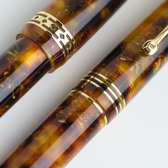 Leonardo x Stilo&Stile Momento Zero Fountain Pen Radici 14k