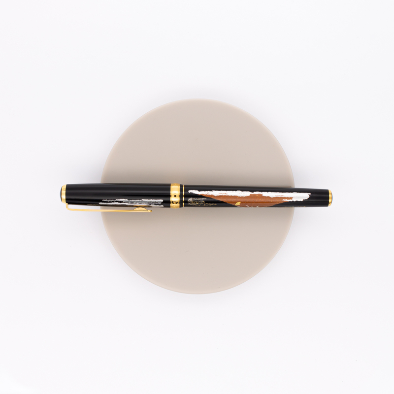 Platinum Vicoh Modern Maki-e Fountain Pen Red Mt. Fuji