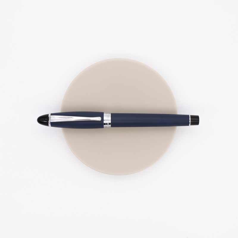 Aurora Ipsilon Satin Penna Stilografica Blu