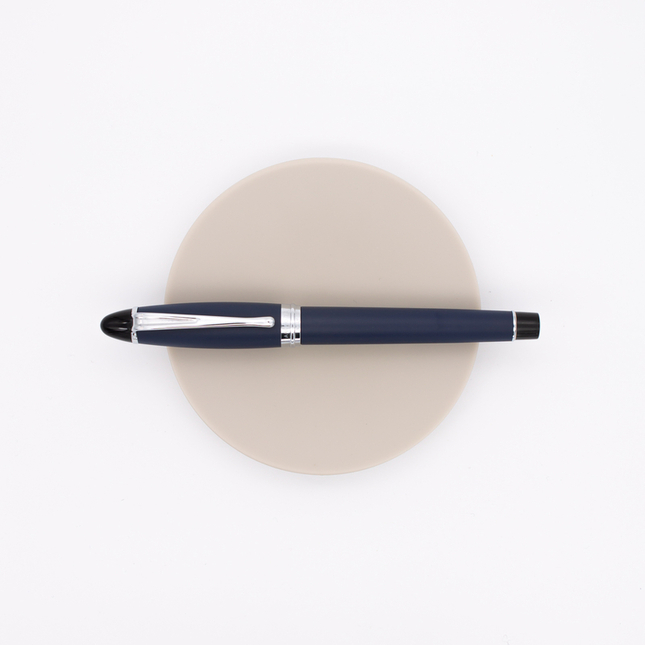 Aurora Ipsilon Satin Penna Stilografica Blu