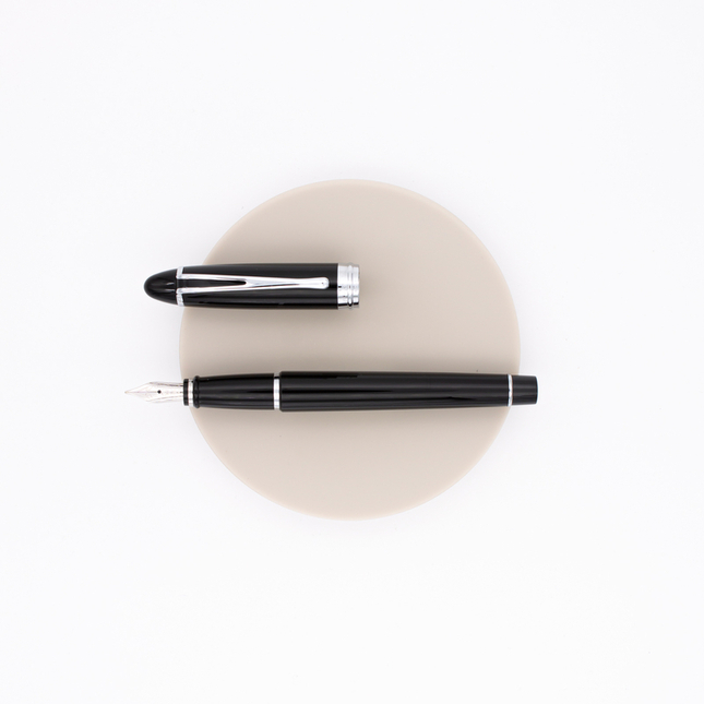Aurora Ipsilon Deluxe Penna Stilografica Nera